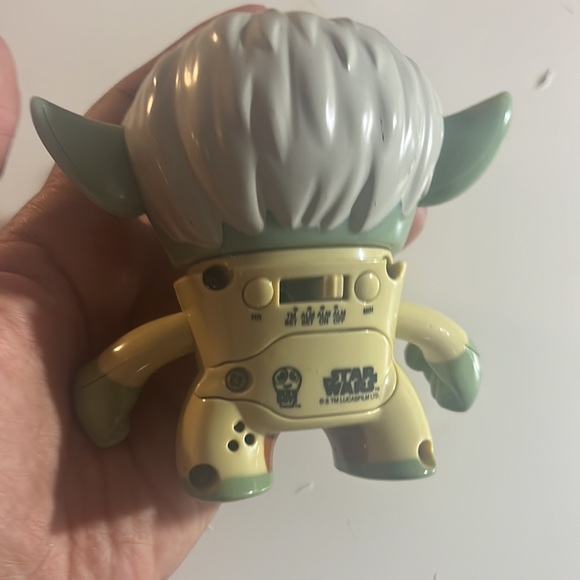 Yoda alarm clock - Picture 2 of 2